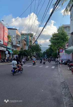 Nhà 3 tầng, mặt tiền kinh doanh Nguyễn Thái Học, 41m2, giá 5,99 tỷ
