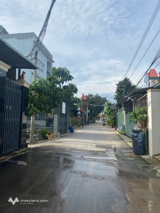 Nhà mặt tiền kinh doanh, xe tải lượn lờ, giá hời