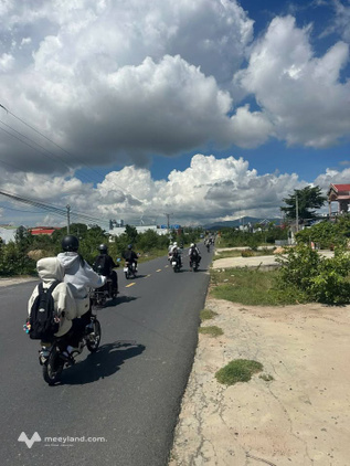 Bán đất mặt tiền đường nhựa, vị trí đắc địa gần ngã Tư Liên Hương
