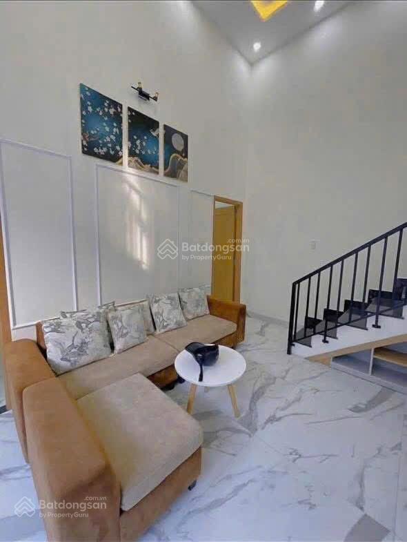 Bán nhà đường phạm nhữ tăng, 3,2 tỷ, 51m2, 2pn, 2wc gần đường vị trí đẹp