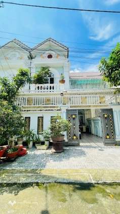 Biệt thự 2 tầng đúc thật, giảm lỗ cả tỷ, chốt nhanh trong tuần