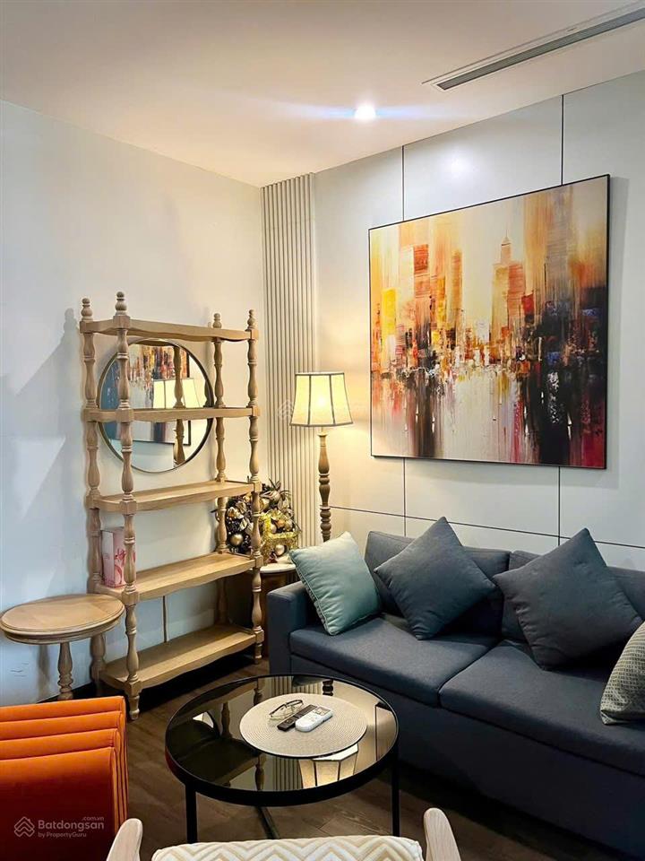 Em cần bán gấp căn studio, tại vinhomes symphony, giá 4 tỷ full đồ đẹp đang cho thuê 10,5tr/tháng.