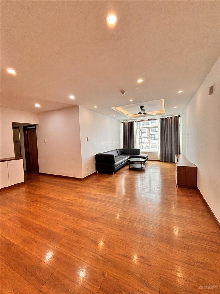 Bán căn hộ giai việt 150m² 3pn sổ hồng công chứng ngay 6,4 tỷ. 0907 778 ***