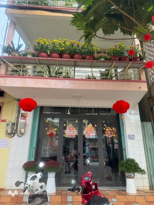 Nhà mặt tiền 30 Cách Mạng Tháng Tám, kinh doanh bao la, giá 8 tỷ