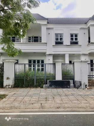 Nhà Thăng Long Home, 6m x 20m, đối diện trung tâm thương mại, sát Sân Bay Long Thành, giá hời hời