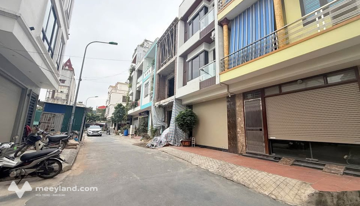 Nhà 3 tầng, hướng Đông Nam, nở hậu, giá nhỉnh 4 tỷ, khu dân cư sầm uất Trần Lãm