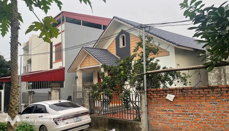 Bán đất tặng nhà mái Thái 244m² tại Dữu Lâu, Việt Trì, sổ đỏ chính chủ