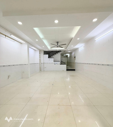 Xe ngủ trong nhà, Phạm Văn Hai, phường 5, Tân Bình, 95m2, 4 tầng, 5 ngủ, cách mặt tiền 15m, ngang 5m