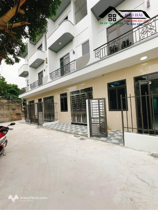 Bán nhà 3 tầng, Phú Xuân, Thái Bình, ngõ rộng, gần trục chính, chỉ 2 tỷ