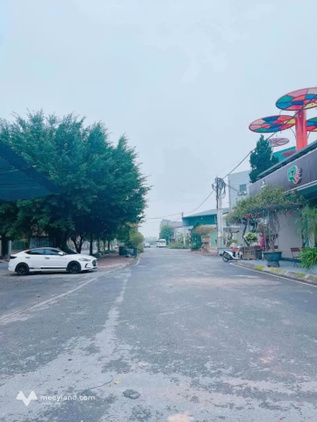 Mặt Mương Đồng Sậy, vượng khí kinh doanh, đất vàng thị Trấn Phùng