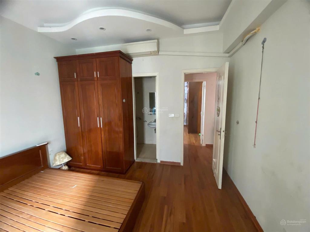 Bán căn hộ 2 phòng ngủ 70m2 tại ct6 xa la hà đông giá rẻ nhất 3.x5 tỷ. em định 0878 800 ***