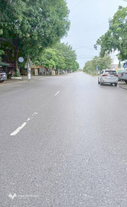 Đất vàng kinh doanh mặt tiền 40m, đối diện chung cư Đông Phát, cơ hội vàng