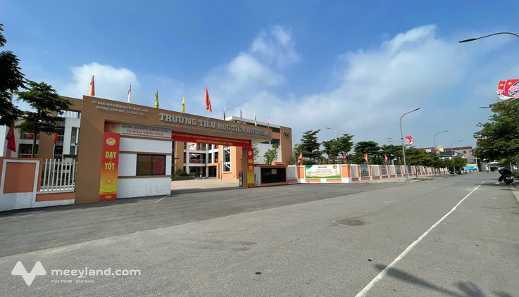 Đất Sóc Sơn, mặt tiền 6m, ô tô vào tận đất, chỉ 20m ra đường 32m