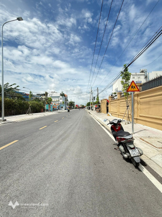 Nhà Huỳnh Tấn Phát, 4m x 22m, xe tải 20m, giá 10 triệu/tháng, vừa ở vừa kinh doanh