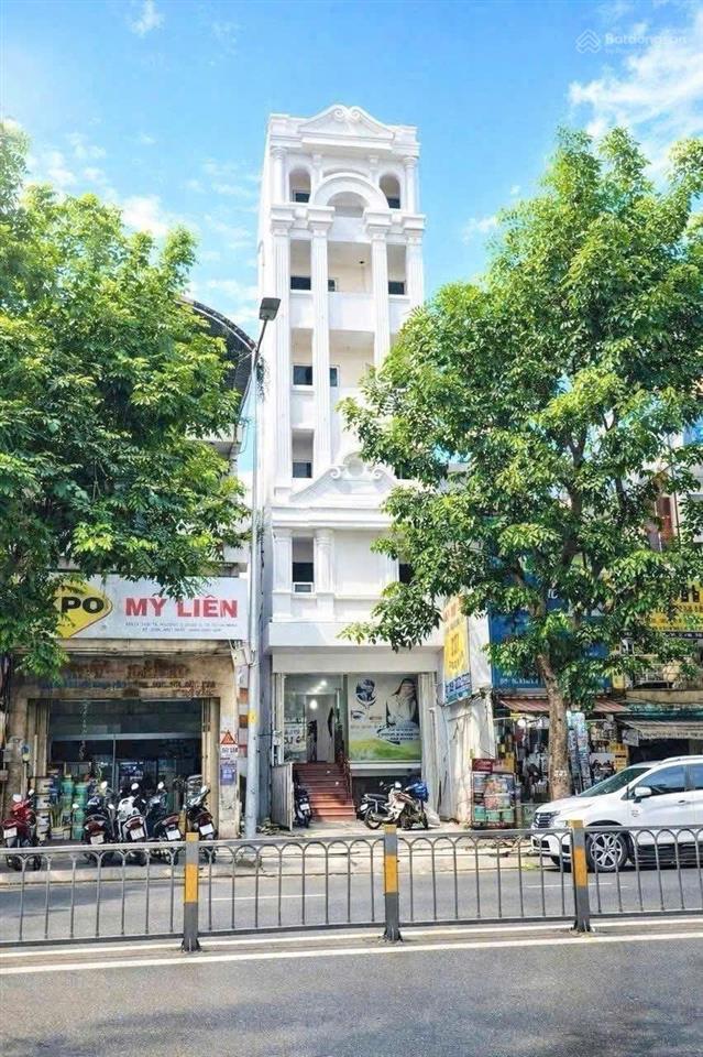 Tòa nhà mới chỉ 45 tỷ khan hiếm góc 2 mặt tiền lý thái tổ, hầm 6 tầng ngay công viên lớn quận 10