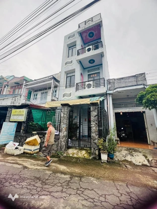 Nhà 3 tầng đẹp, full thổ cư, ngay phố Phú Vinh, Đồng Nai - Giá 2.6 tỷ