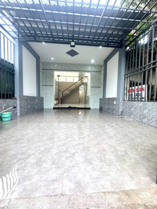 Nhà 1 trệt 1 lửng, 100m2, kinh doanh đắc lộc, ngay chợ trường học