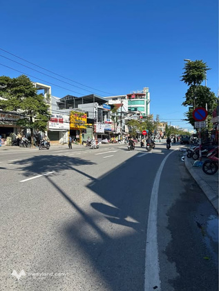Mặt tiền kinh doanh vip đường Hùng Vương, thành phố Huế, 640m2, ngang 12,4m