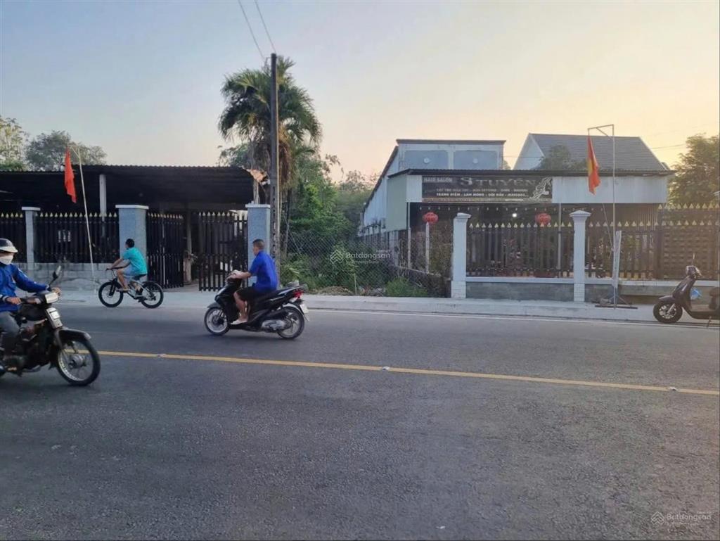Chủ gửi bán đất mặt tiền trục đường xương sống củ chi. sổ sẵn sang tên chỉ với 2,7 tỷ