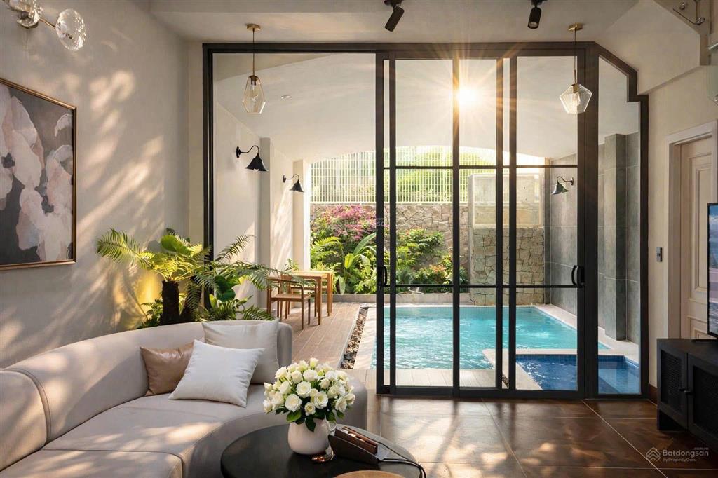 Siêu phẩm hà quang 2 bán căn liền kề siêu đẹp kđt hà quang 2, đang cho nga thuê 50 triệu/tháng