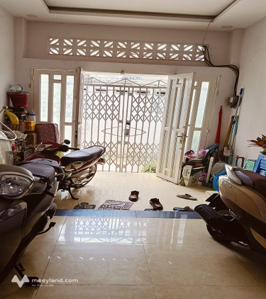 Bán nhà hẻm 3m Bàu Bàng, phường 13, Tân Bình, 77m2, 2 tầng, cách mặt tiền vài bước chân, giá rẻ