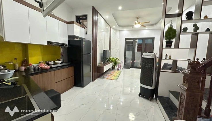 Nhà Trần Khát Chân - Lô góc mới tinh, 4 ngủ, gần Nhà Hát Lớn, Bờ Hồ, nở hậu, vượng khí