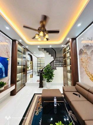 Nhà đẹp 2 mặt ngõ, 5m ra phố Hồ Tùng Mậu - Sẵn sàng đón chủ mới