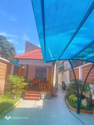 Nhà Thái sân vườn, hồ cá Koi - Ngân hàng định giá 4 tỷ, bán rẻ như cho