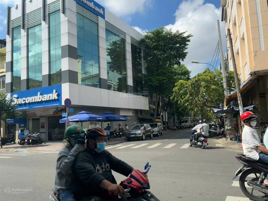Góc 2 mt lãnh binh thăng, cho thuê ngân hàng sacombank, dt 8,1x18m nở hậu, giá 65 tỷ