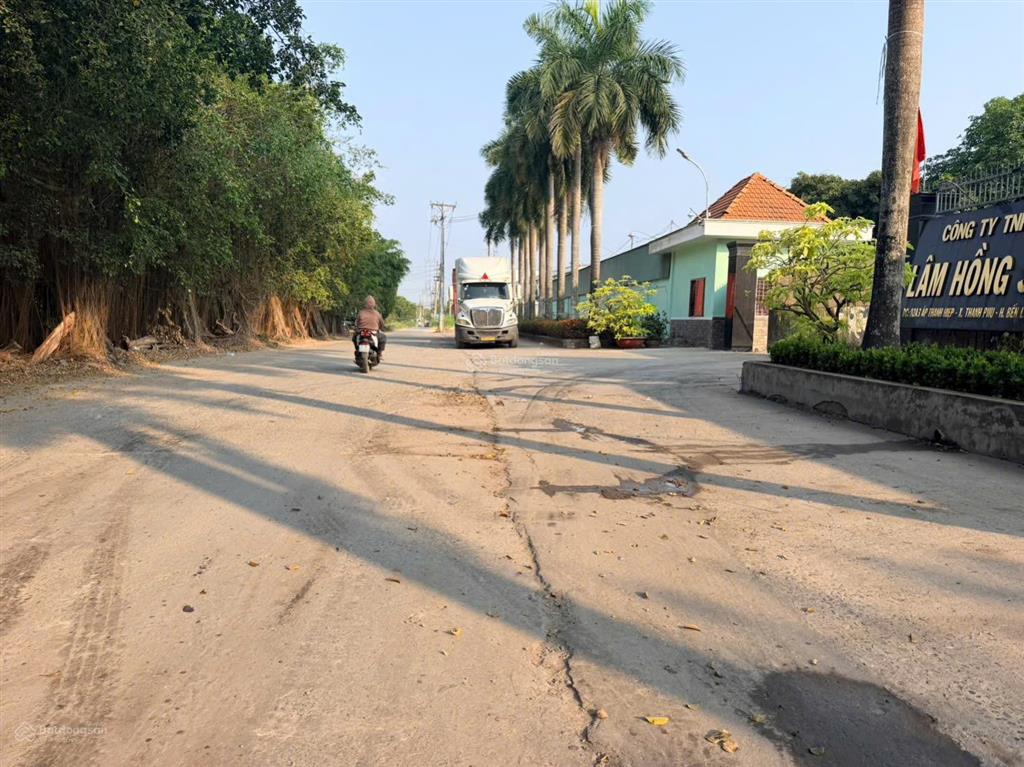 Bán 2000m2 đất skc tại thanh phú bến lức giá 7,5triệu/1m2 (thương lượng)