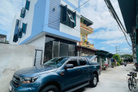 Nhà 3 tầng lô góc Phú Xuân, thoáng mát, ô tô đỗ cửa, giá hời
