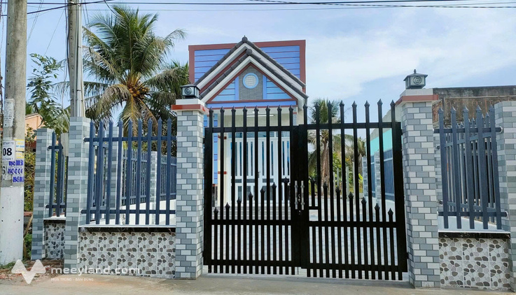 Nhà 2 phòng ngủ mới xây, đất rộng 508m2, hướng Đông Nam, gần chợ Tam Phước, Bến Tre