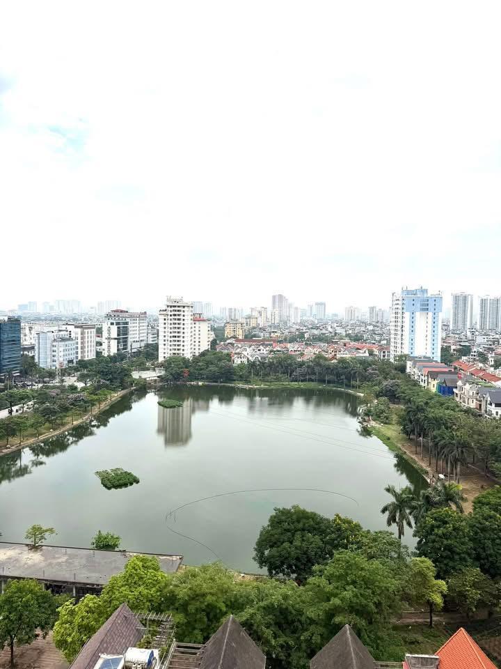 Bán gấp căn hộ tầng 9 cti. 2 khu đô thị vĩnh hoàng, view hồ 90m2 3pn 2 wc, 0961 579 *** căn góc
