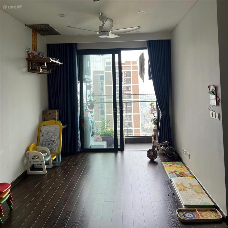 Chính chủ cần bán căn 1pn + 1 mas b diện tích 47m² giá 4,1 tỷ sổ đỏ luôn xem nhà 0812 556 ***