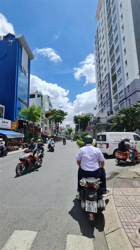 Mặt tiền nguyễn phúc nguyên (20m) chdv 7 tầng có thang máy. chỉ 30 tỷ