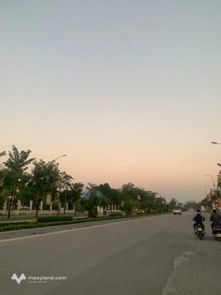 Đất đấu giá X3 Nguyên Khê, 80m² vuông vắn, ô tô tránh, giá 8 tỷ