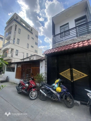 Nhà hẻm xe hơi 5m, 52m² nở hậu, 2 tầng, 3 phòng ngủ, tại Quận 6, giá giảm sốc chỉ còn 6,9 tỷ