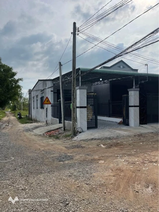 Nhà mới 2 phòng ngủ, gần trung tâm Châu Thành, Tây Ninh