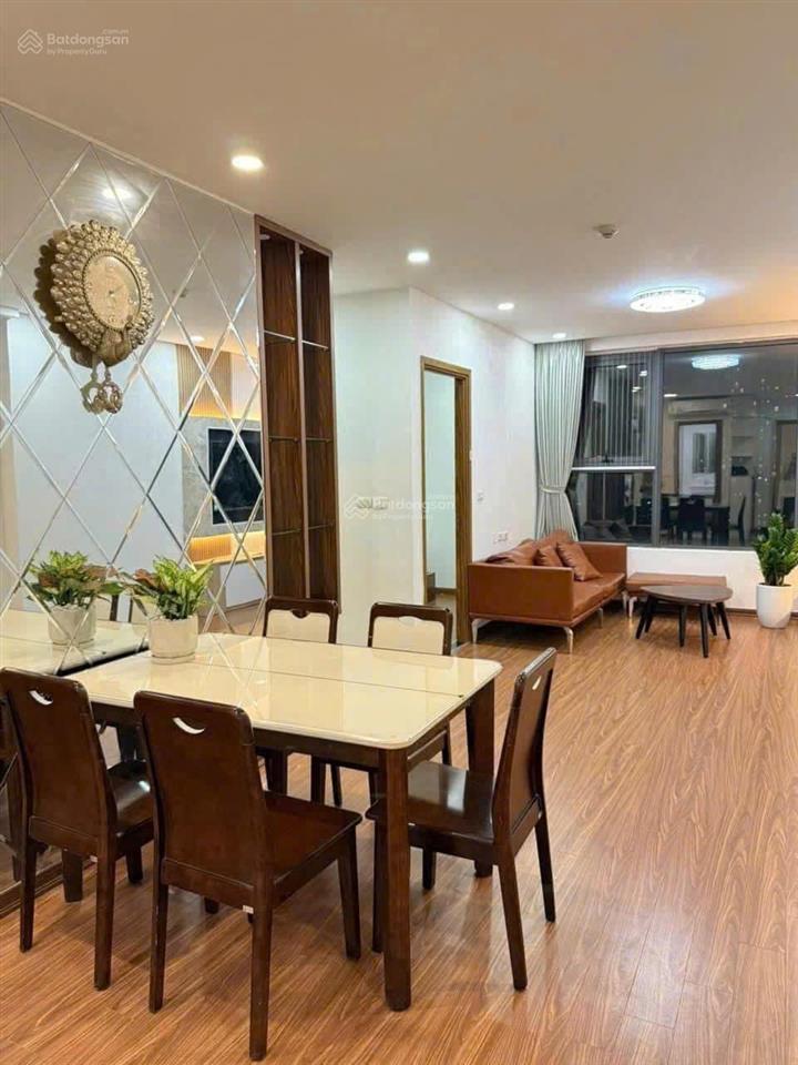 Chính chủ vào nam cần nhượng lại căn 2n 69m full đồ tầng đẹp tại ecolakeview giá 5.35 tỷ, sẵn sổ đỏ