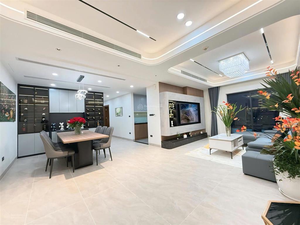 Bán gấp căn hộ 3pn, 2wc, nhà đẹp, 96m2 tại eco lake view, hoàng mai, giá 7,2 tỷ. 0828 101 ***