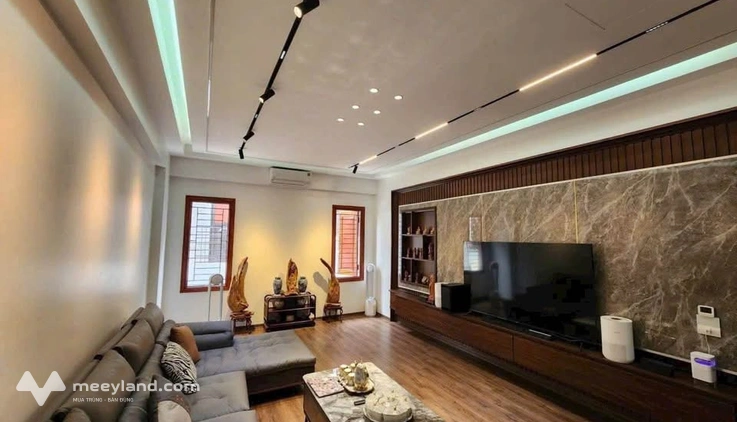 Bán nhà 4 tầng thông minh, 81m2, mặt tiền 4.5m, hướng Tây Nam tại Bắc Ninh