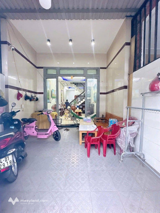Nhà 1 trệt, 1 lầu 3 phòng ngủ, sổ riêng 68m2 tại Dĩ An, Bình Dương