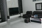 Chào mừng quý khách đến với căn nhà dân xây chắc chắn, tọa lạc tại vị trí thuận tiện, lý tưởng cho các gia đình