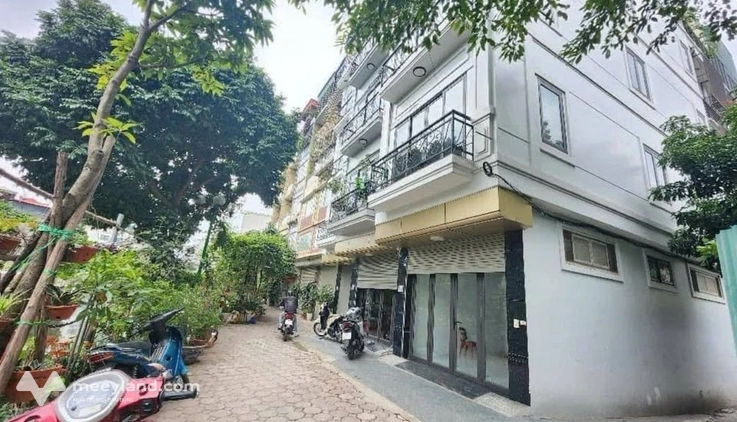 Siêu phẩm nhà đẹp tại Giải Phóng, Hà Nội, với diện tích 45m2 xây dựng 6 tầng, mặt tiền rộng 4,1m