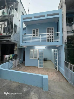 Nhà 2 lầu 2 vệ sinh hẻm xe máy, sân rộng 7m - Quận 8, giá 5.4 tỷ