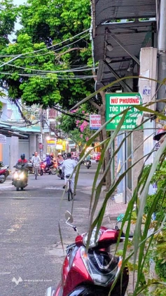 Nhà 1 trệt 1 lầu hẻm xe hơi, vị trí vàng phường Rạch Dừa