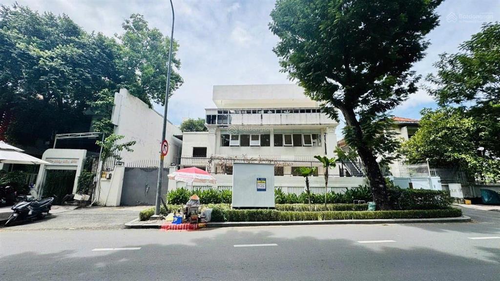 Giảm 150 tỷ! cần bán gấp khuôn đẹp hơn 820m² mặt tiền trương định, quận 3