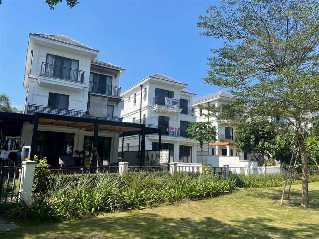 Bán căn biệt thự đơn lập nine south view sông, sổ hồng, hướng tây nam giá 50 tỷ. 0932 089 ***