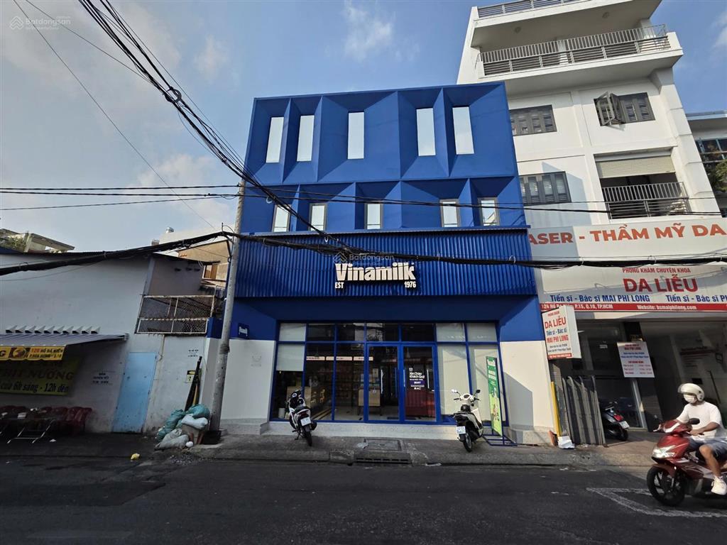 Chủ ngộp bank bán lỗ giảm 5 tỷ về 16 tỷ cho vinamilk thuê 40tr ngay công viên lê thị riêng quận 10