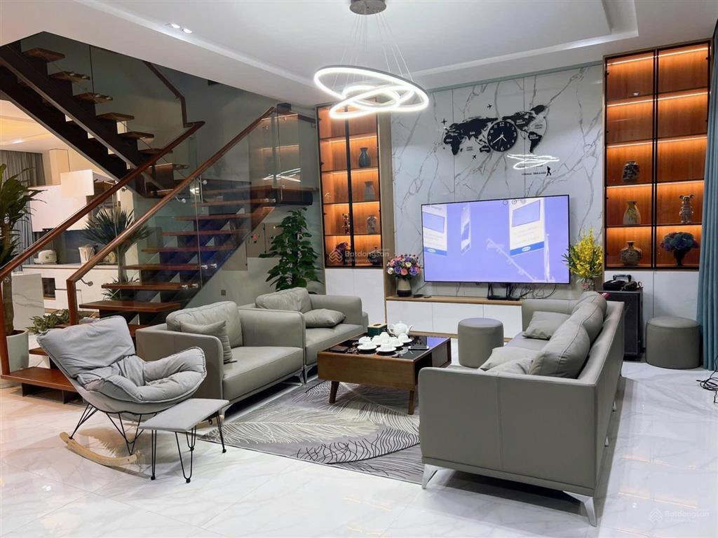 Bán bt song lập 150m2 3pn, bể bơi riêng view đồi thông tại flamingo đại lải. sổ lâu dài giá 12 tỷ